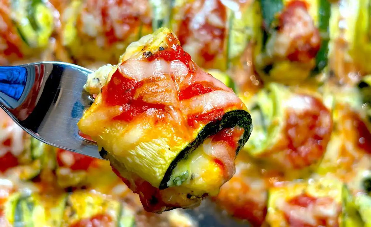 You'll Never Guess How Healthy And Delicious These 50 Calorie Courgette Rolls Are!